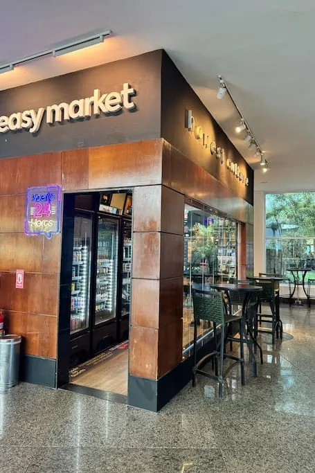 Easy Market 24 horas
